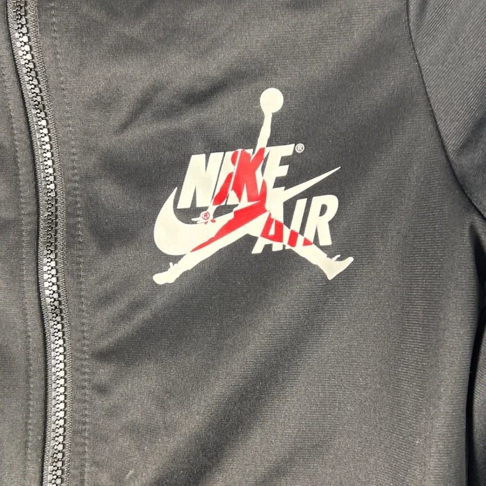 Nike Air Jordan Kids Black White Red‎ Zip Up Track Jacket Boys Small Sporty